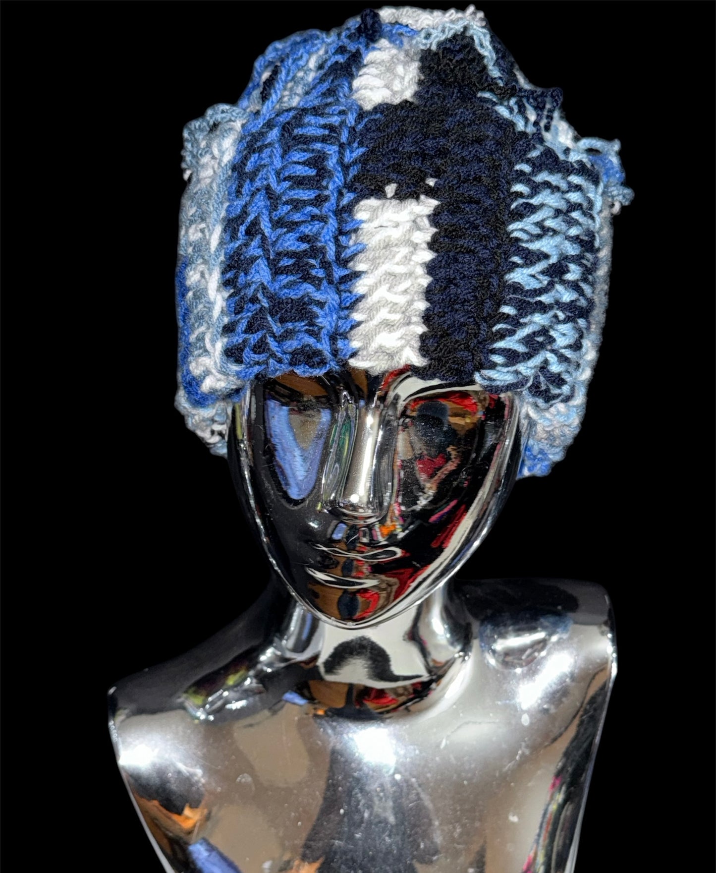 Shades of blue Banks beanie